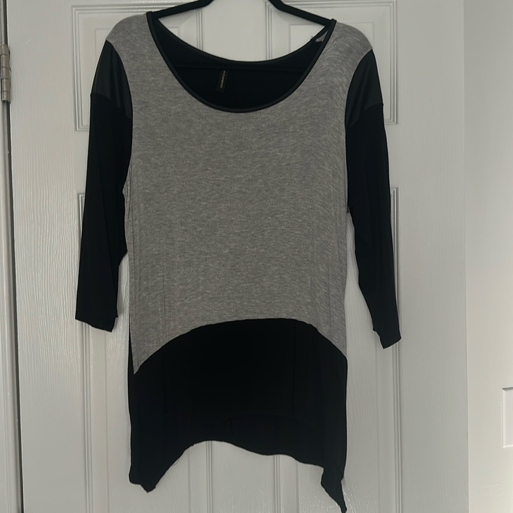 Susan Lawrence Long Sleeved Top - M